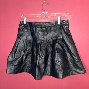 Mini black leather pleated skirt - Urban outfitters